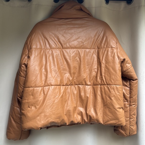 LIONESS faux leather caramel colored oversized puffer jacket - Picture 5 of 7